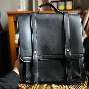 Black vegan leather ecosusi laptop backpack